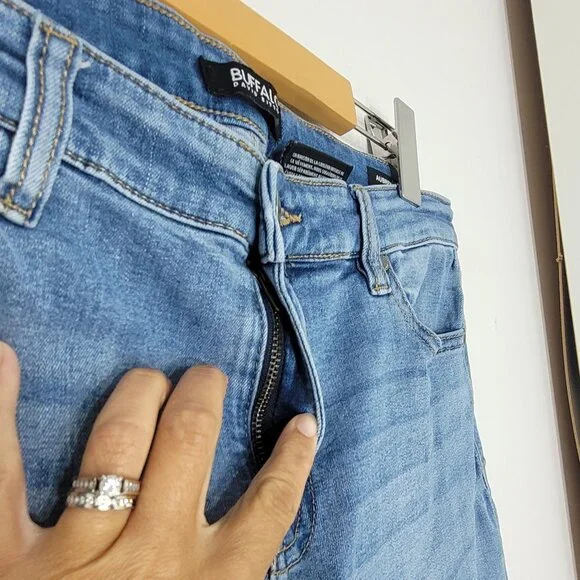 Buffalo David Bitton Blue Cotton Blend High-Rise Slim Fit Stretch Jean Size 10 - Picture 3 of 16